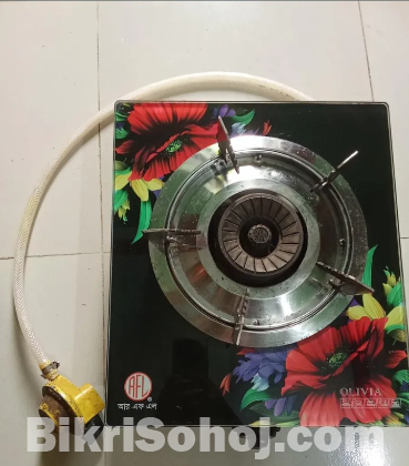 অটো গ্যাস চুলা। সাথে পাইপ ও আছে।